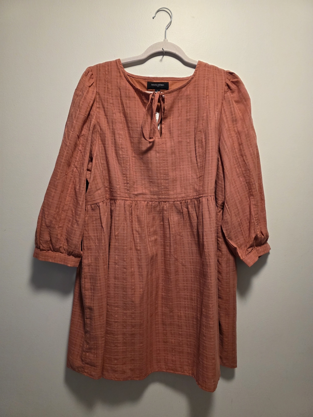 Banana Republic Rust-Toned Long Sleeve Split-Tie Dress